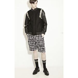 Hummel Shorts Men's S Black Chain Link Grid Check Fleece Lined  NEW